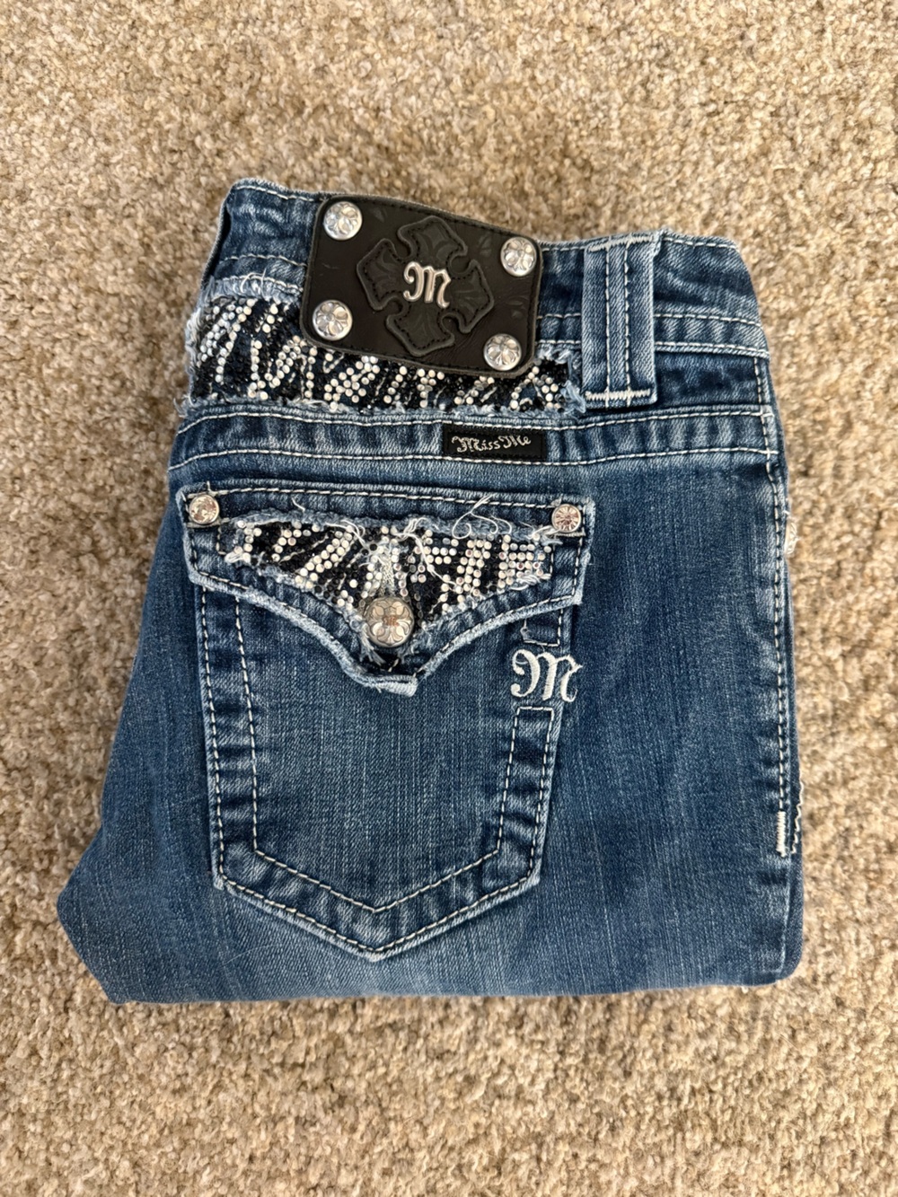 Miss Me | Bootcut Rhinestone Denim Jeans 28 x 32 JE5351B2L